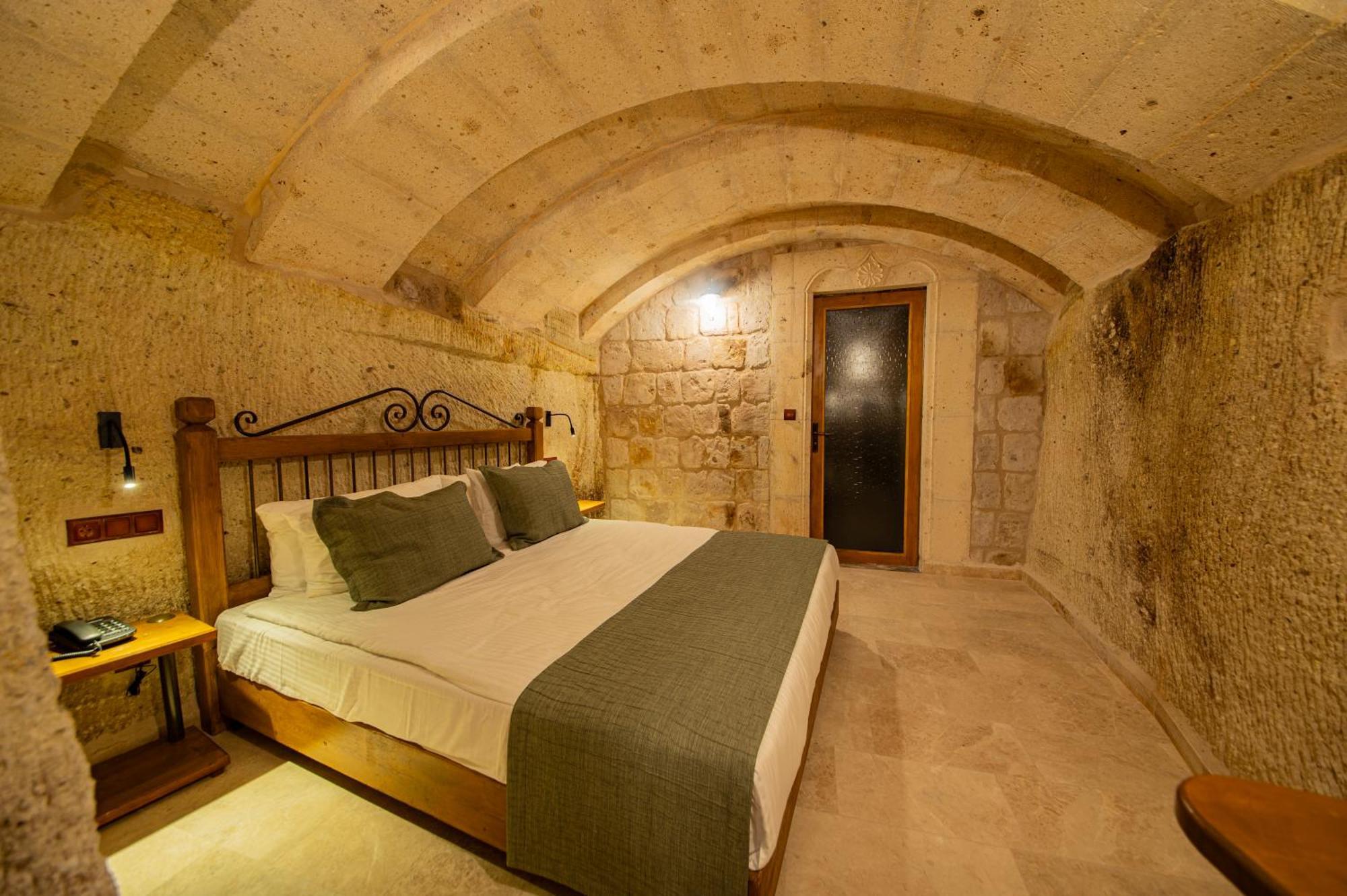 Ares Cave Suites Goreme Exterior photo