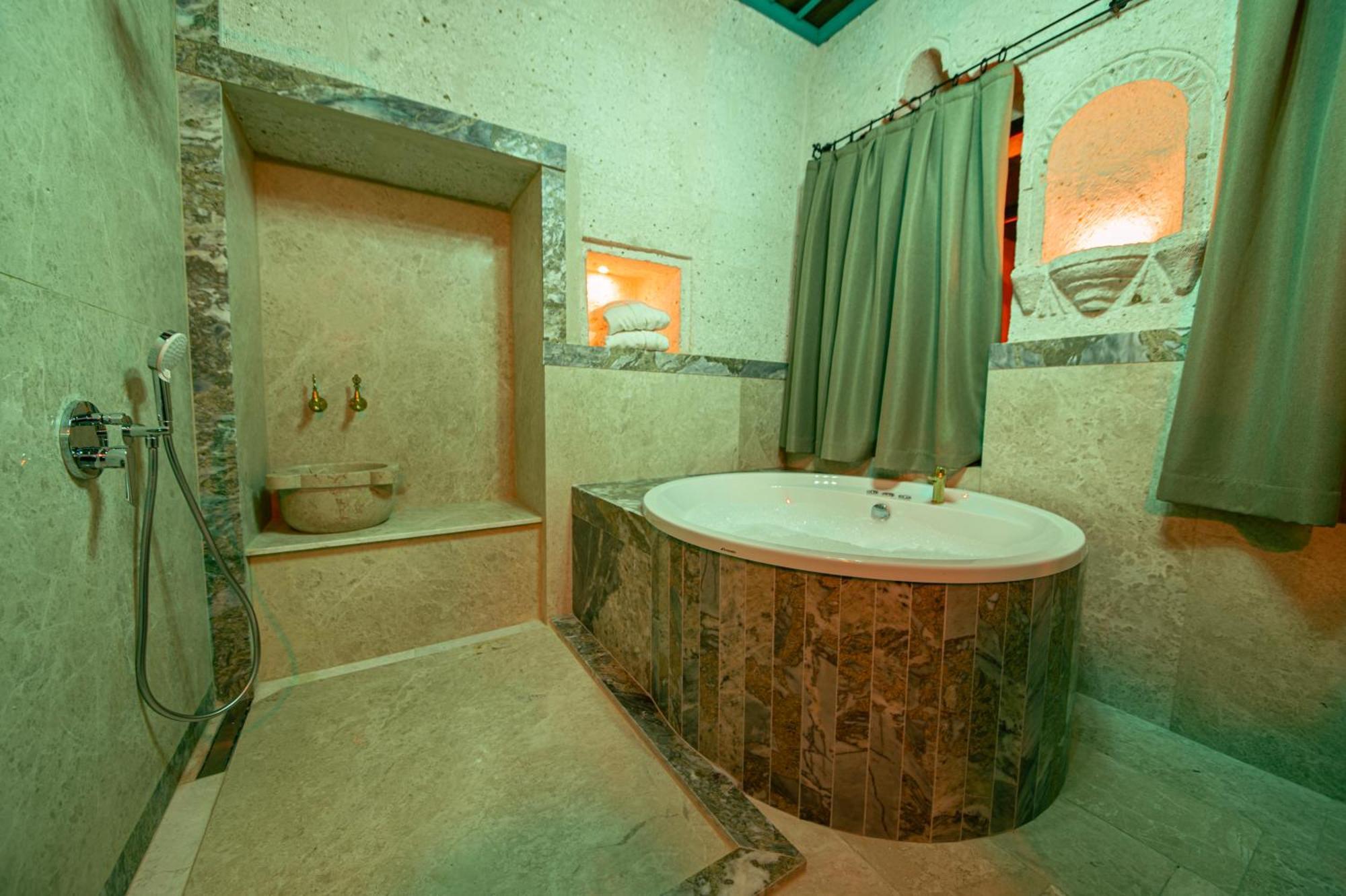 Ares Cave Suites Goreme Exterior photo